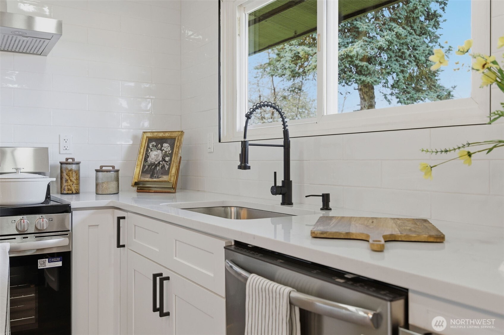 8102 Oakridge Drive SW Lakewood WA 98498