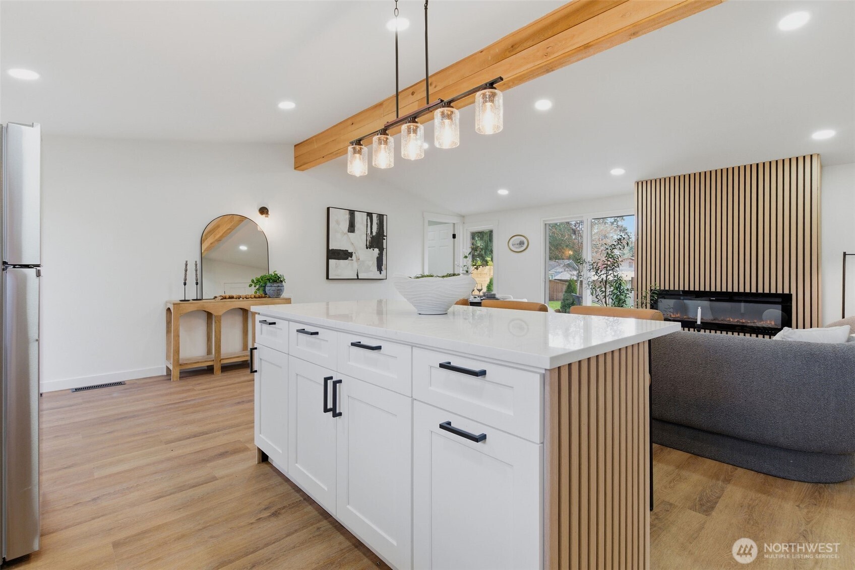 8102 Oakridge Drive SW Lakewood WA 98498