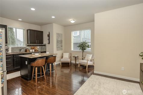 1737 Hillcrest Loop Mount Vernon WA 98274
