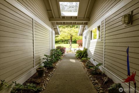 2418 James Place Langley WA 98260