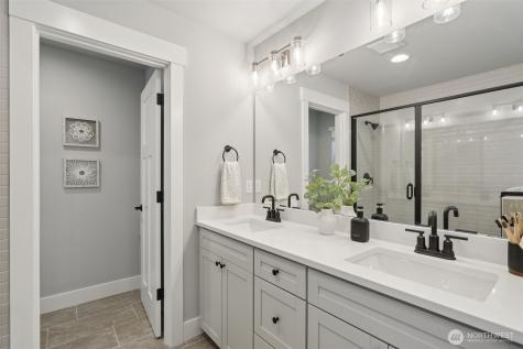 18 160th Place SE Bothell WA 98012