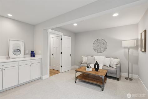 18 160th Place SE Bothell WA 98012