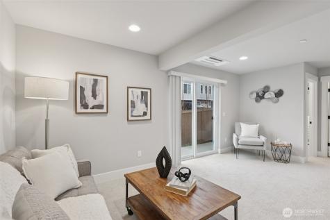 18 160th Place SE Bothell WA 98012