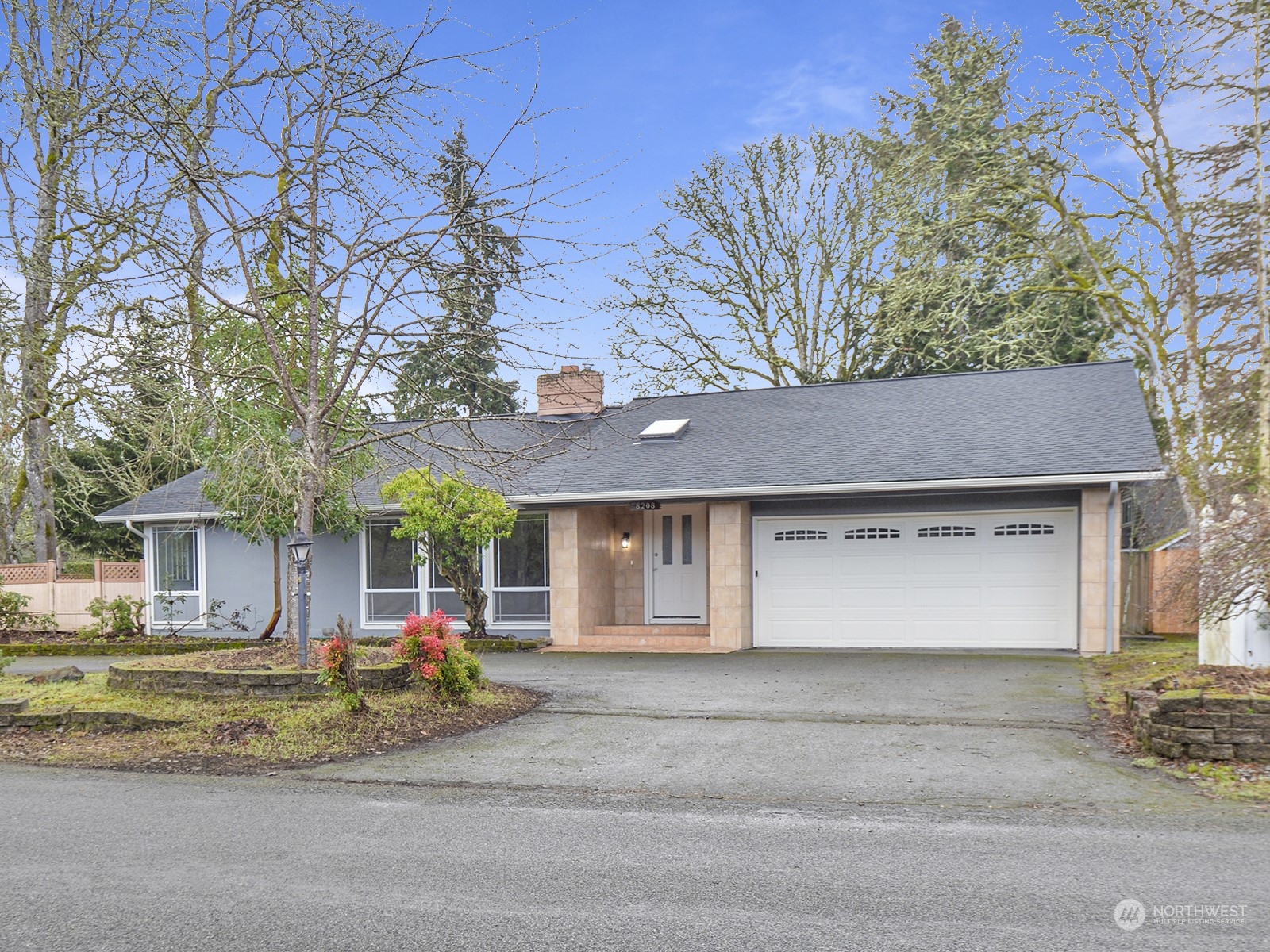 8208 Sapphire Drive SW Lakewood WA 98498