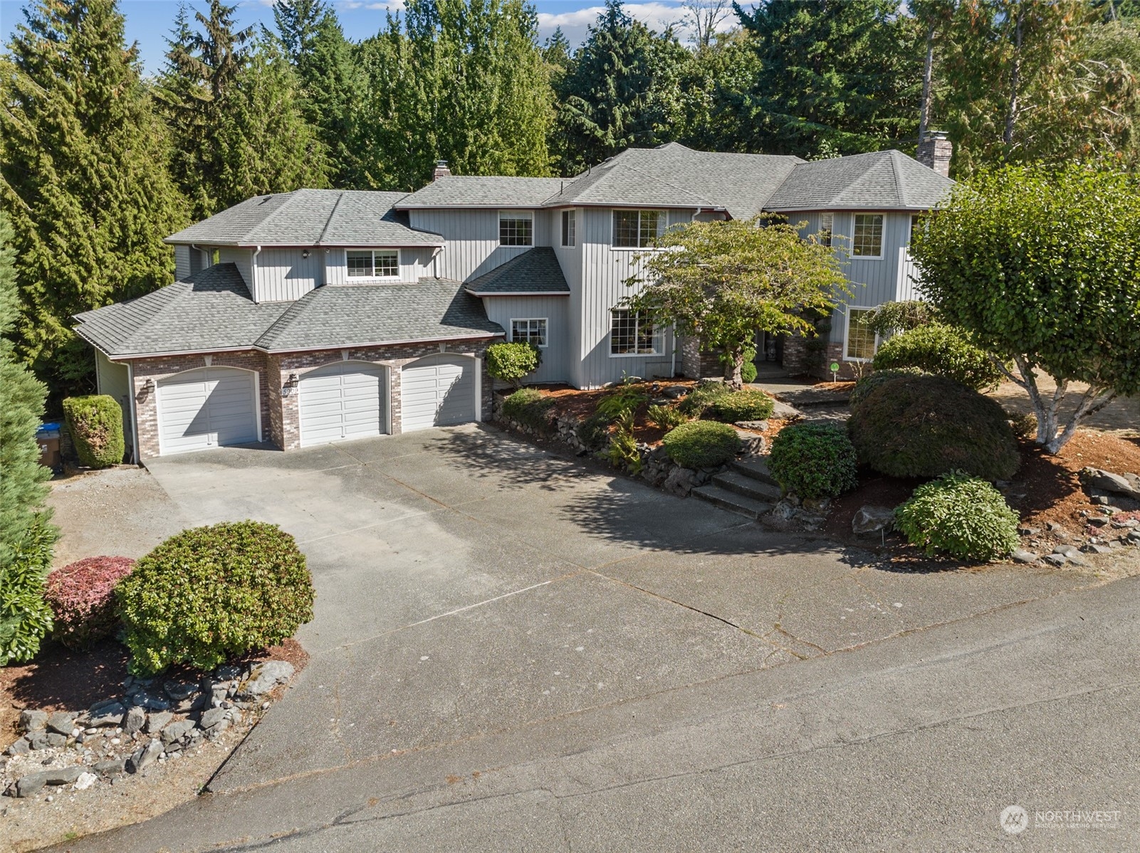 5909 Nahane East Ne Tacoma WA 98422