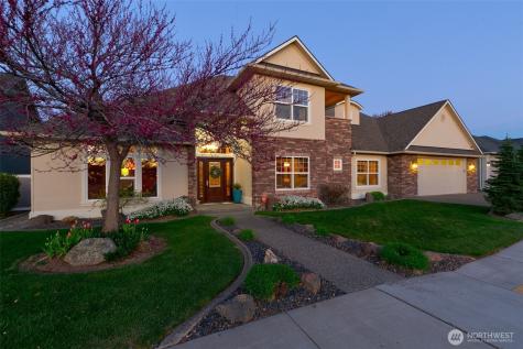 2205 S 88th Avenue Yakima WA 98903