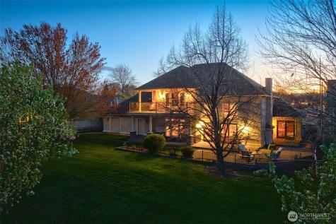 2205 S 88th Avenue Yakima WA 98903
