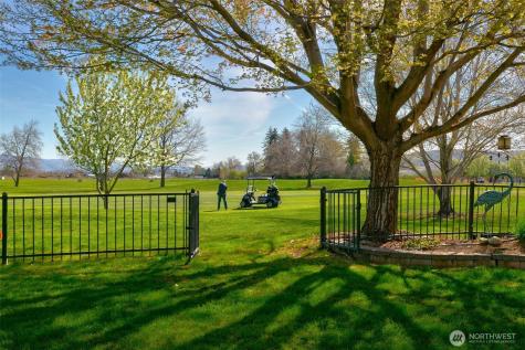 2205 S 88th Avenue Yakima WA 98903