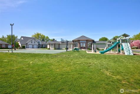 2205 S 88th Avenue Yakima WA 98903