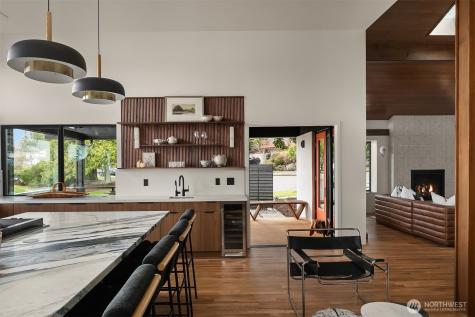 5010 NE 52nd Street Seattle WA 98105