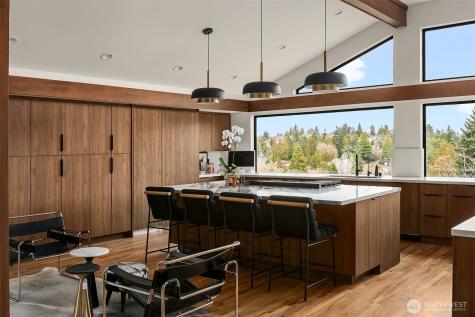 5010 NE 52nd Street Seattle WA 98105