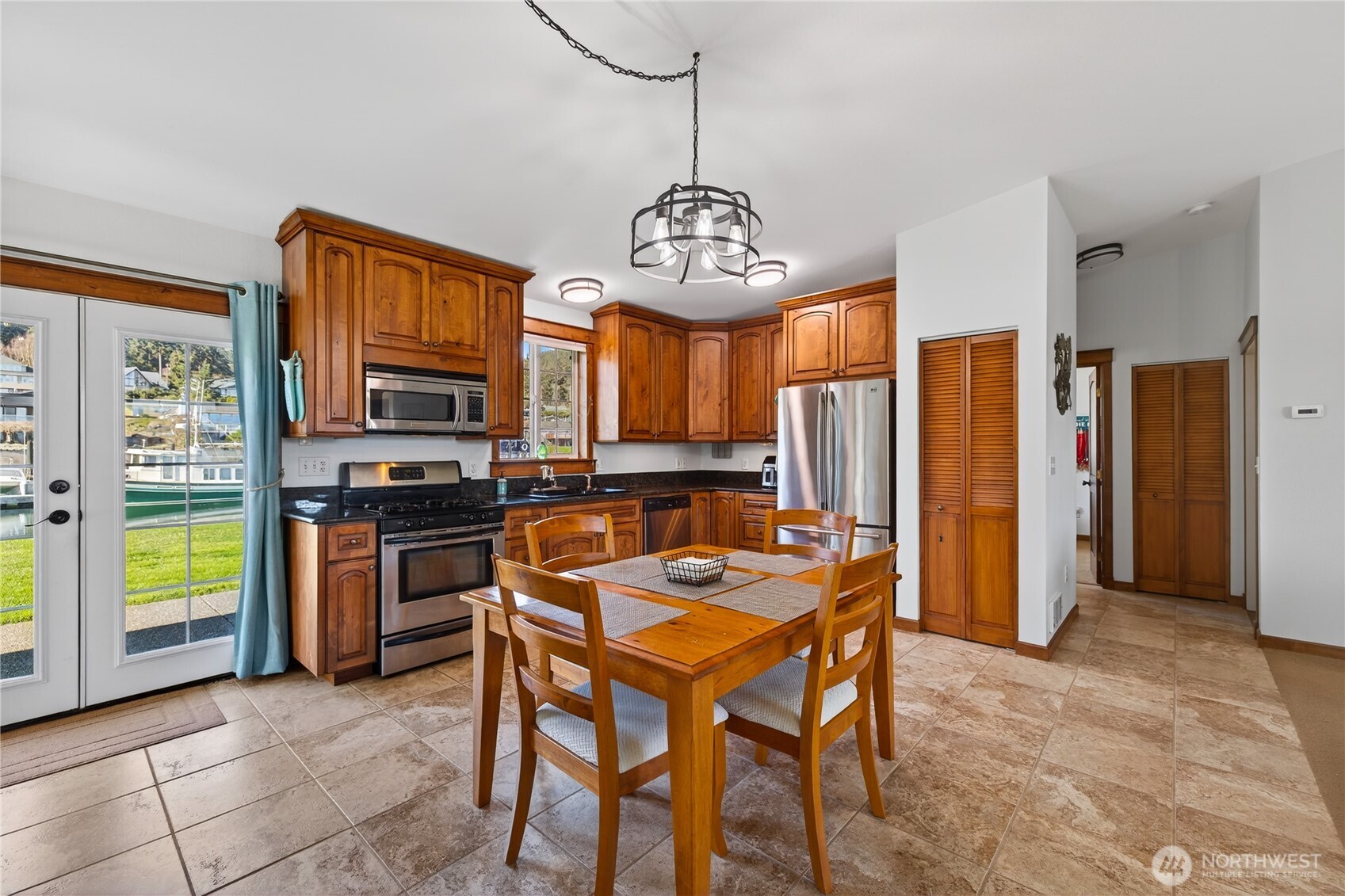 2227 Mariners Way Oak Harbor WA 98277