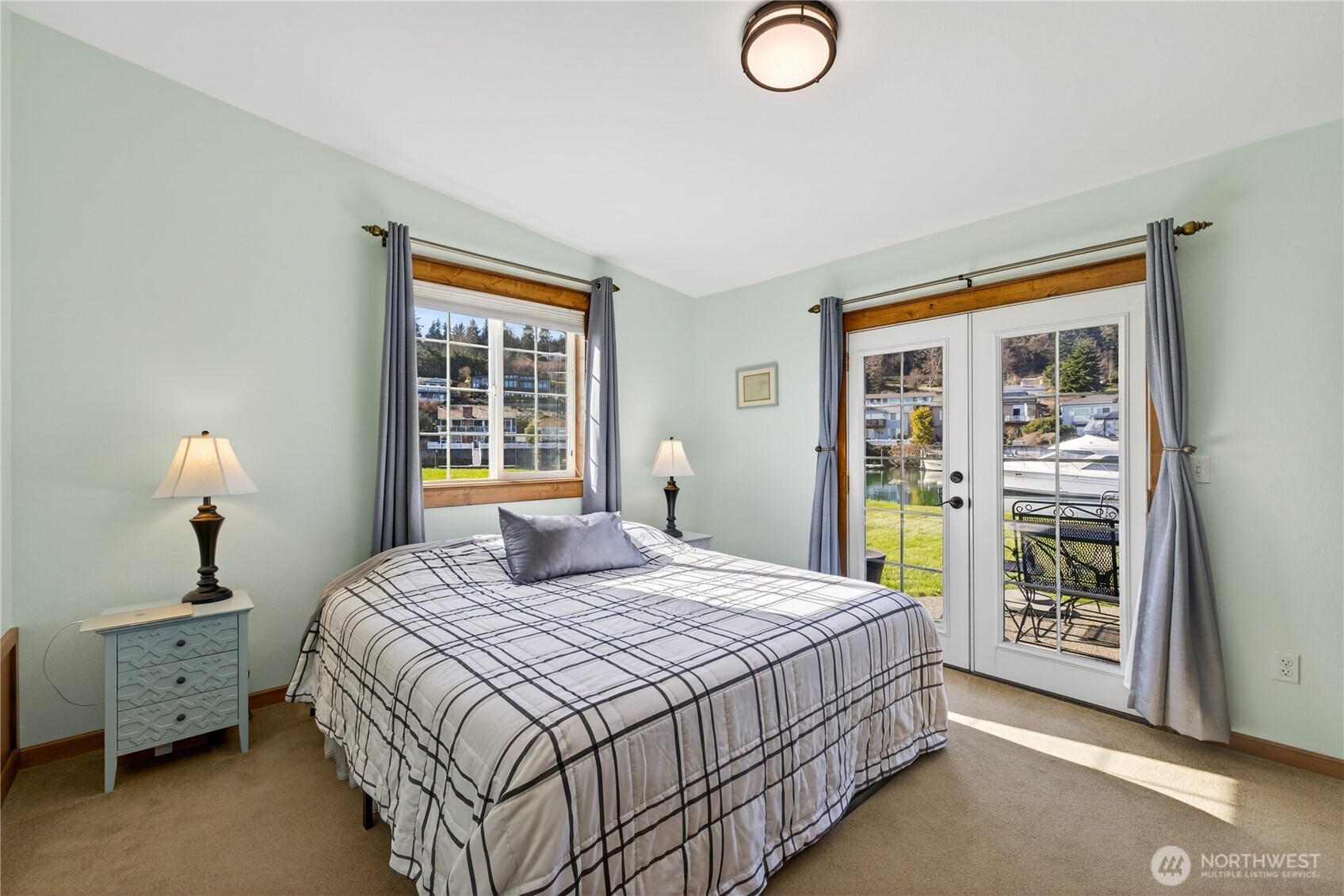 2227 Mariners Way Oak Harbor WA 98277