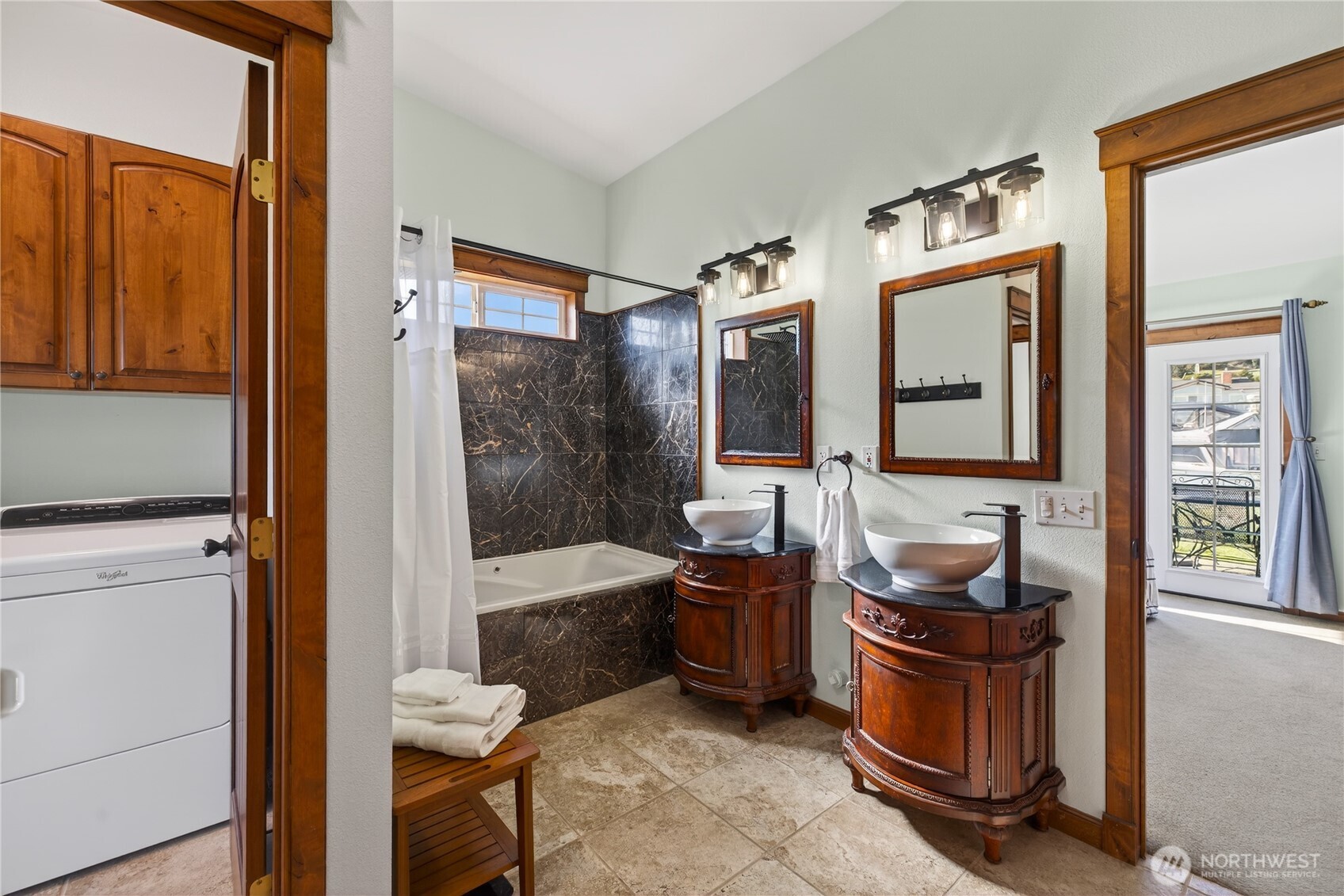 2227 Mariners Way Oak Harbor WA 98277