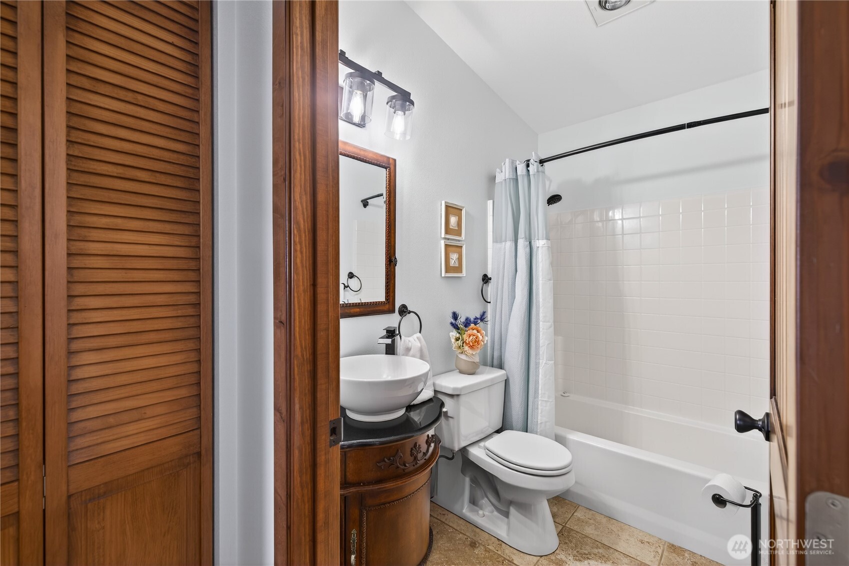 2227 Mariners Way Oak Harbor WA 98277