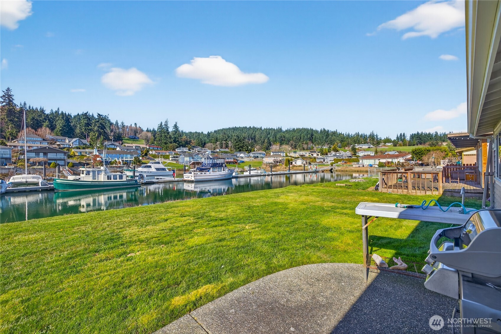 2227 Mariners Way Oak Harbor WA 98277