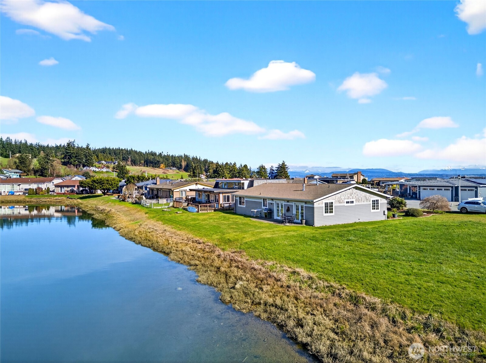 2227 Mariners Way Oak Harbor WA 98277