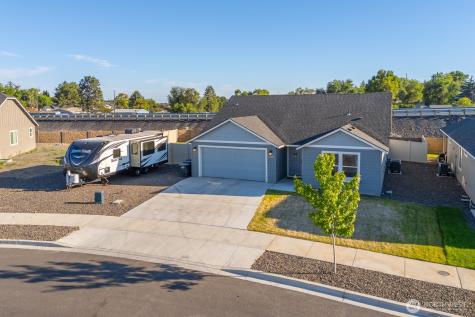 1205 W Sequoia Road Moses Lake WA 98837