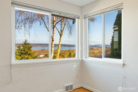 7508 56th Avenue NE Seattle WA 98115