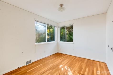 7508 56th Avenue NE Seattle WA 98115