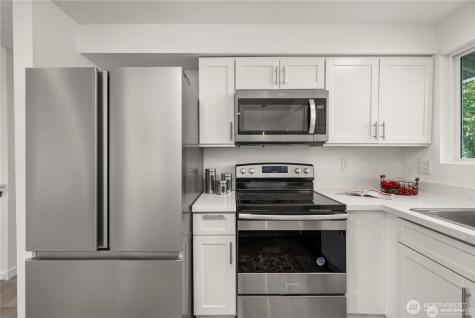 5033 37th Street NE Tacoma WA 98422