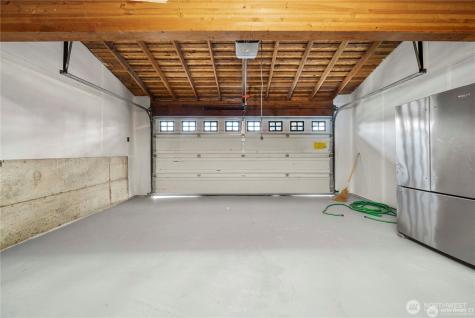 5033 37th Street NE Tacoma WA 98422