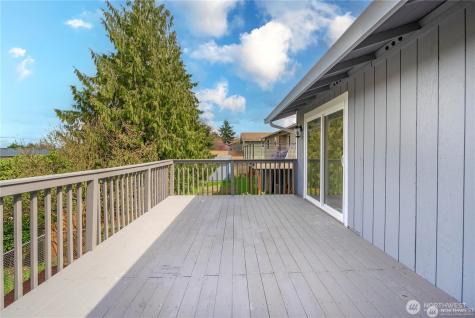 5033 37th Street NE Tacoma WA 98422