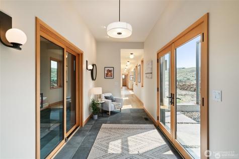 671 Ravens Home Lane Malaga WA 98828