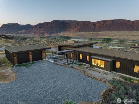 671 Ravens Home Lane Malaga WA 98828