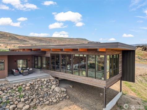 671 Ravens Home Lane Malaga WA 98828