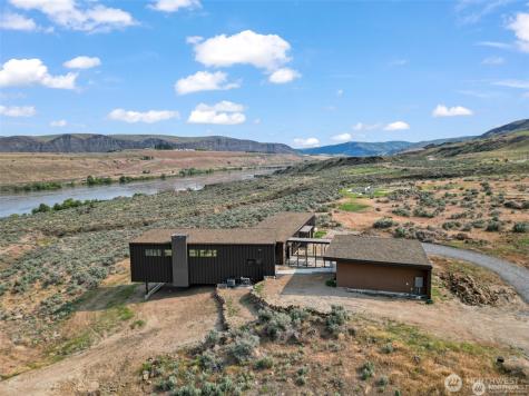 671 Ravens Home Lane Malaga WA 98828