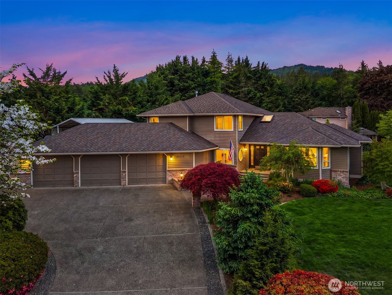 21118 SE 137th Place Issaquah WA 98027