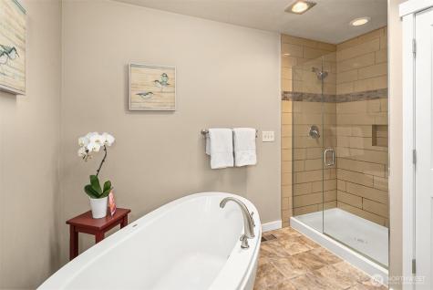 21118 SE 137th Place Issaquah WA 98027