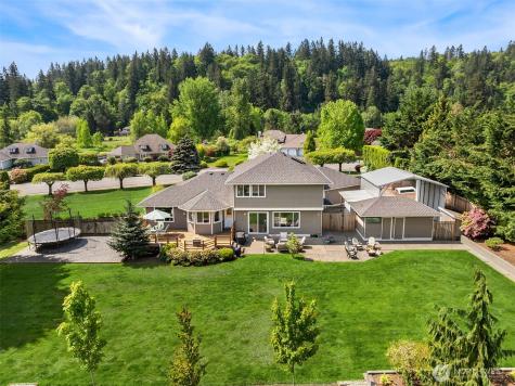 21118 SE 137th Place Issaquah WA 98027