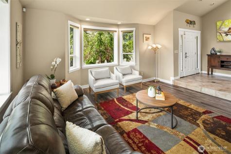 21118 SE 137th Place Issaquah WA 98027