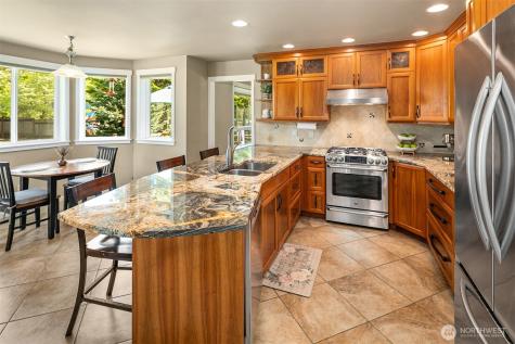 21118 SE 137th Place Issaquah WA 98027
