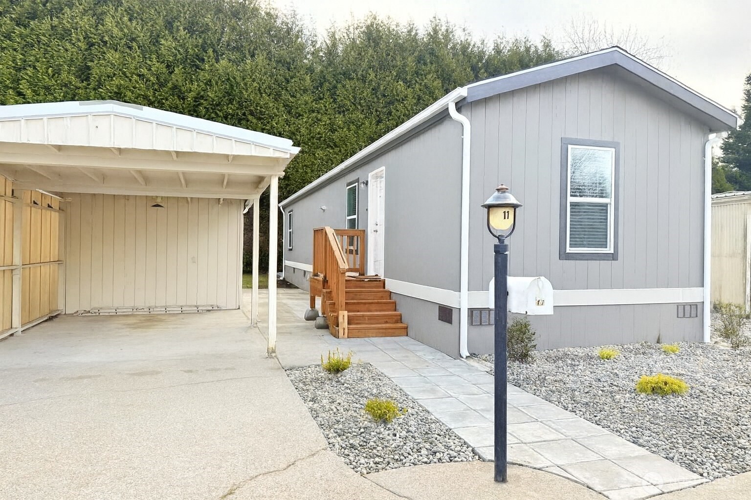 2322 Tacoma Road E Puyallup WA 98371