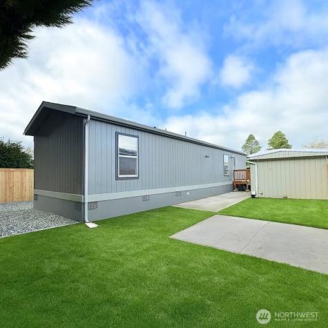2322 Tacoma Road E Puyallup WA 98371