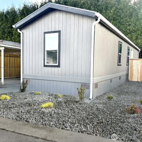 2322 Tacoma Road E Puyallup WA 98371