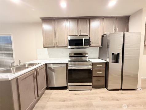2322 Tacoma Road E Puyallup WA 98371