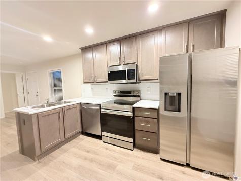 2322 Tacoma Road E Puyallup WA 98371