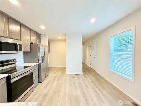 2322 Tacoma Road E Puyallup WA 98371