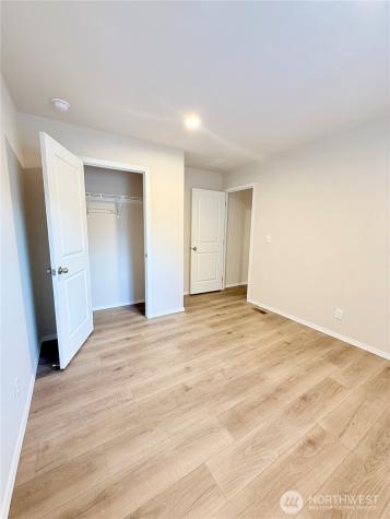2322 Tacoma Road E Puyallup WA 98371