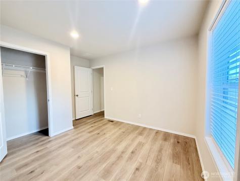 2322 Tacoma Road E Puyallup WA 98371