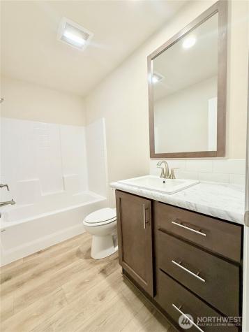 2322 Tacoma Road E Puyallup WA 98371