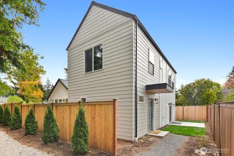 13007 1st Avenue NE Seattle WA 98125