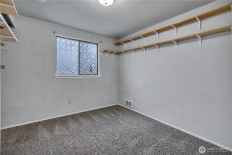 1705 S 88th Street Tacoma WA 98444