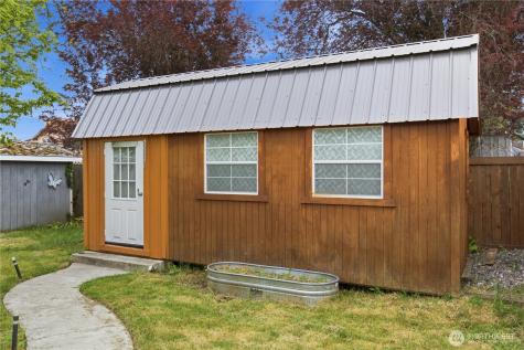 1705 S 88th Street Tacoma WA 98444
