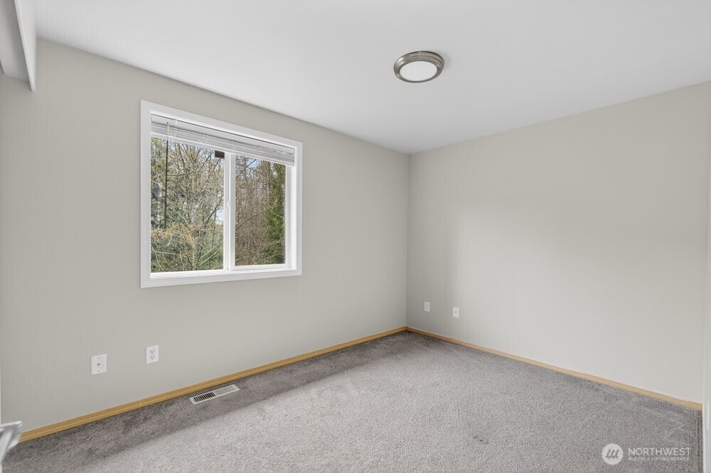 1212 N 12th Place Mount Vernon WA 98273