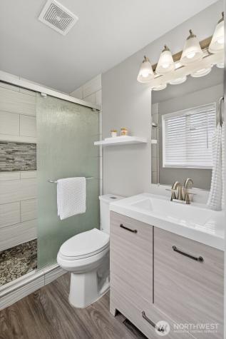 1212 N 12th Place Mount Vernon WA 98273